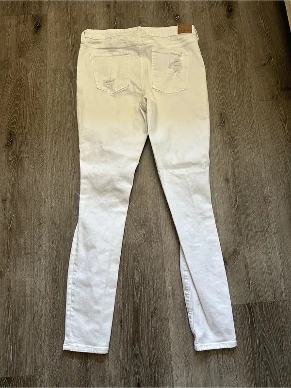 American Eagle Outfitters White Ripped Skinny Jeans - Image 2
