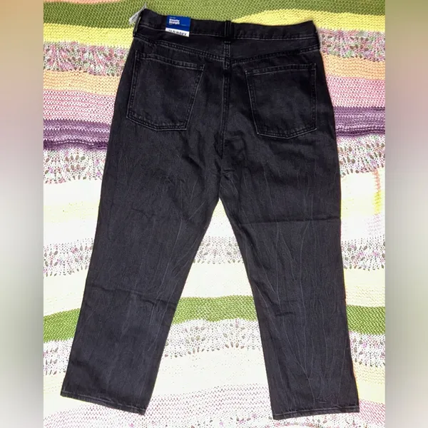 NWT Old Navy Black High Rise Slouchy Crop Jeans Size 12 - Image 3