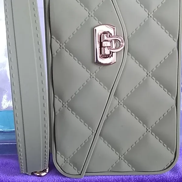 𝅺NIB Pursecase for iPhone 6 Plus - Image 7
