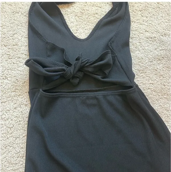 PrettyLittleThing Black Halter Mini Dress - Image 3