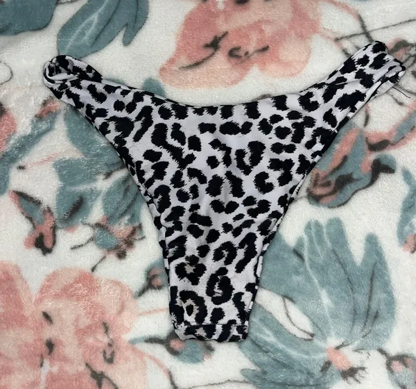 swim bottoms - Image 2