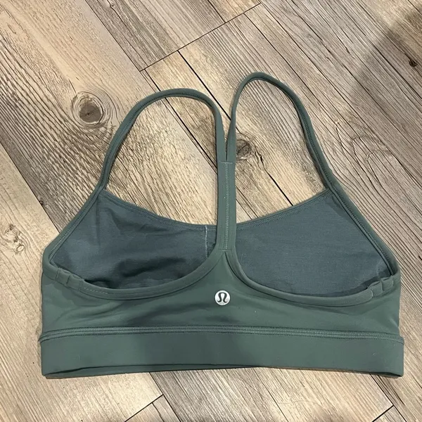 Women’s Lululemon Flow Y Bra Size 6 - Image 4