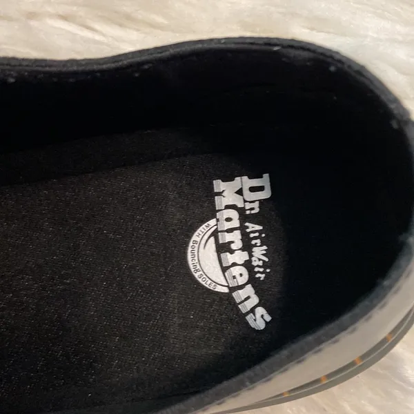 Dr.Martens Women’s Shoes size 10 brand new with box color black see all photos - Image 2