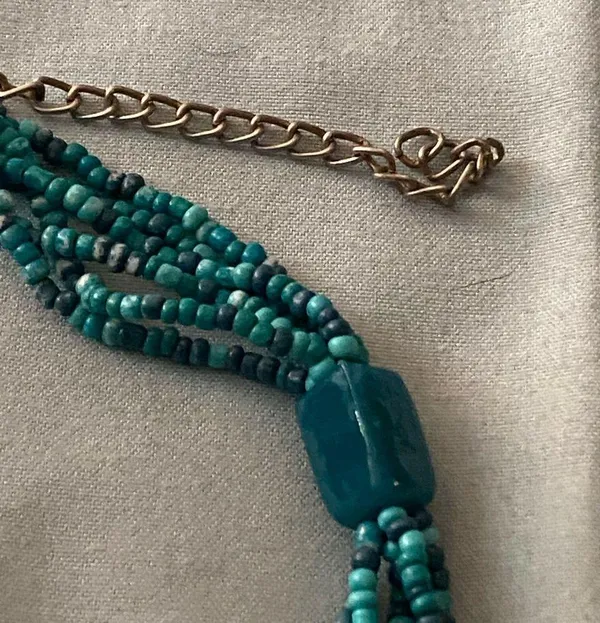 16” Multi Strand Necklace Turquoise Teal Green Blue Beads Various Sizes Vintage - Image 5