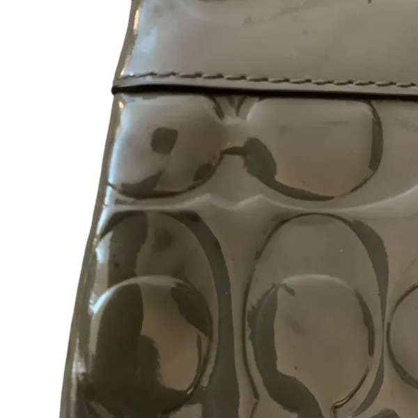 Coach Moss Green Patent Leather Signature‎ Wristlet Y2K Aesthetic - Image 5