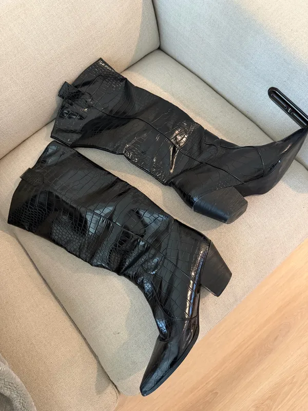Princess Polly Boots Black - Image 3