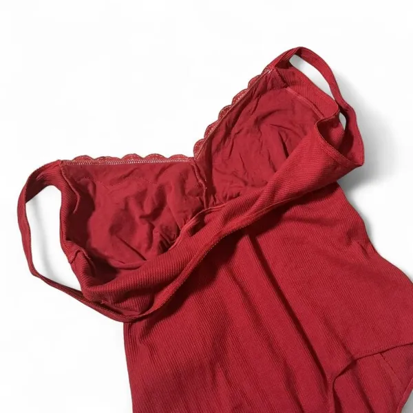 Colsie Lace‎ Trim Ribbed Knit Bodysuit Women XL Red V-Neck Sleeveless Coquette - Image 6