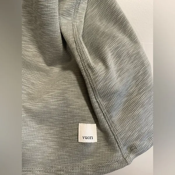 NWOT Vuori Sunrise High Neck Tank - Image 4