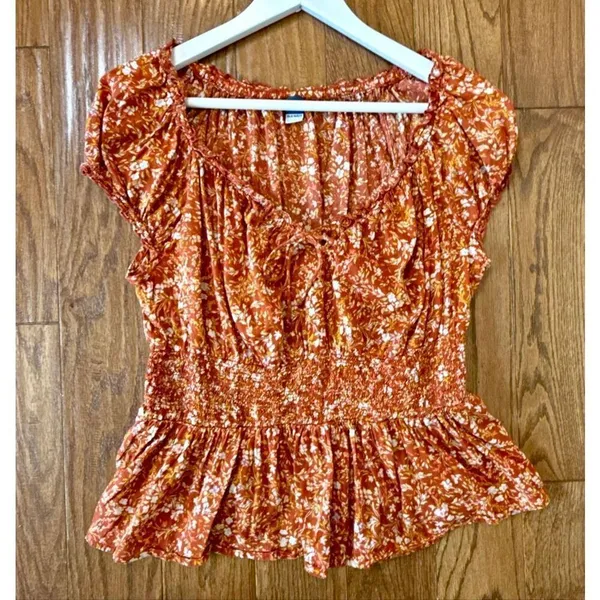 Old Navy orange floral puff sleeve smocked top size M - Image 10