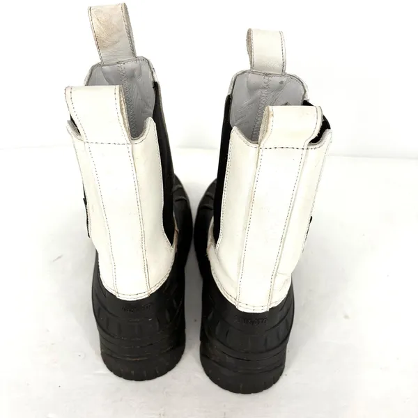 Axel Arigato Rain Boots Womens 7.5 White Leather Black Chelsea Duck Boots - Image 2