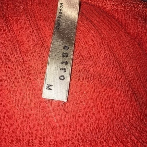 Entro Orange & White Shirt Is M but‎ fits like an XS - Image 4