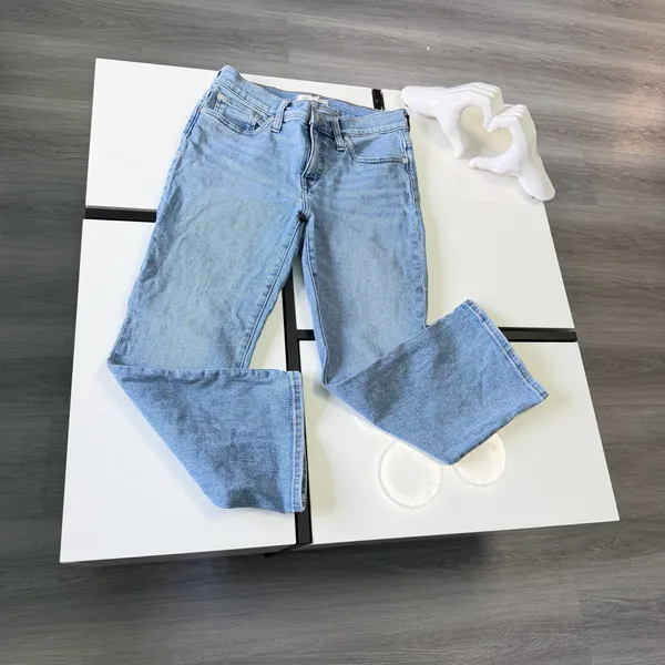 ✨ Madewell Mid-Rise Kick Out Jeans - Size 26P (Petite) ✨ - Image 6