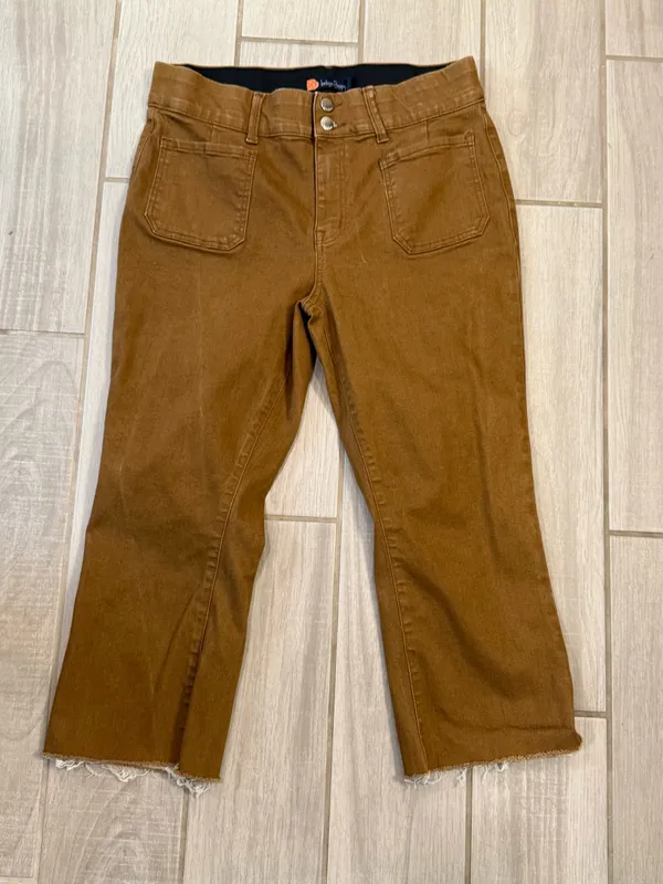 High-Rise Cropped Jeans in Chestnut Brown - Image 2