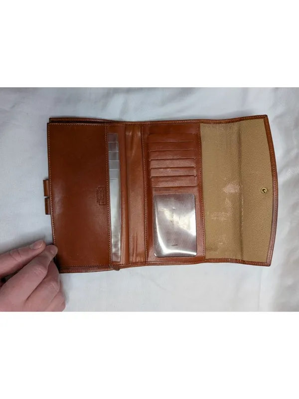 Dooney & Bourke Vintage Pebbled Leather Wallet Brown & Taupe Snap Kiss Lock - Image 5