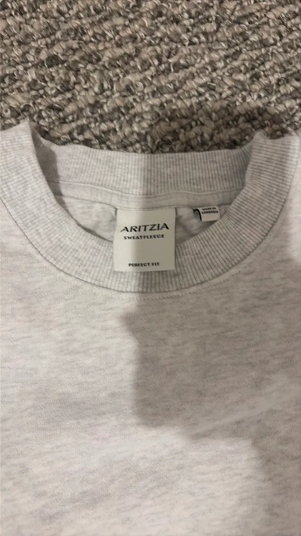 Aritzia Crewneck - Image 3
