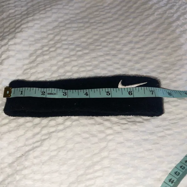 Elastic Nike Black Sports Headband - Image 3
