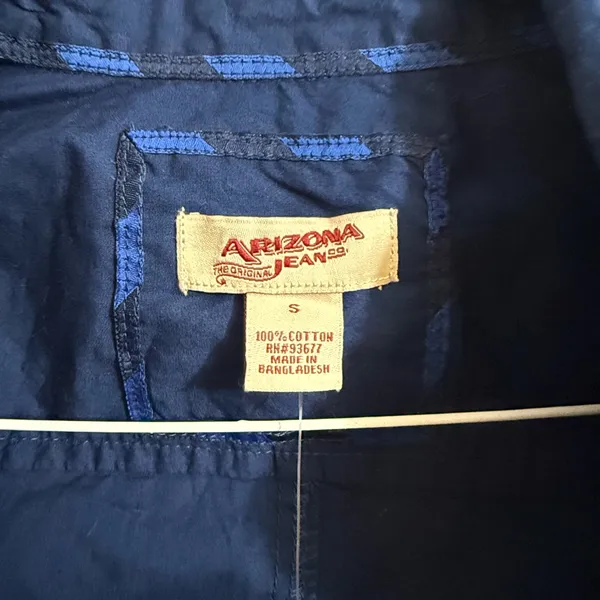 Arizona Jeans Women’s‎ Navy Blue Button-Up Shirt Size Small - Image 4