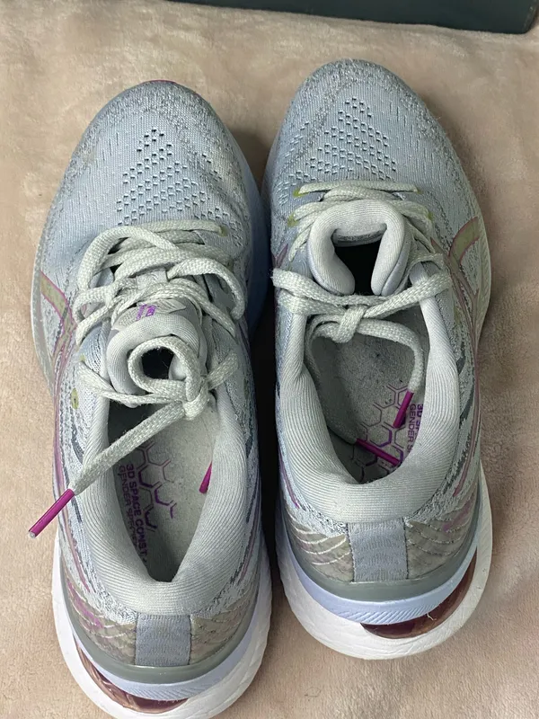 ASICS Gel-Kayano 29 Women's Running Shoes Size 8 - Image 5