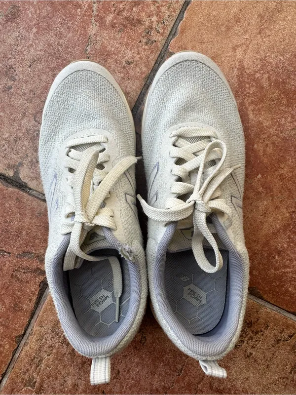 New Balance women's Knit Lace-Up Sneakers - Cream - Image 3