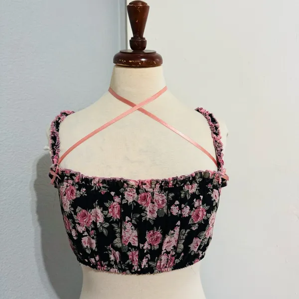 Cider Women‎ Floral Black and Pink Spaguetti straps Cropped Tank Top Size S - Image 4