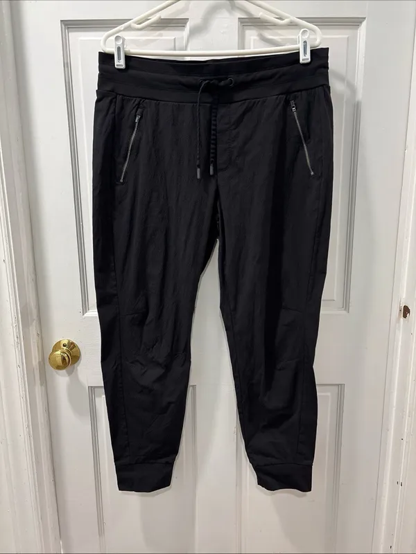 Athleta Women’s Trekkie North Joggers Size 14 Black Nylon Workout Hiking Outdoor - Image 8