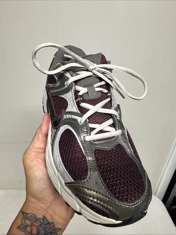 Nike V5 RNR Athletic - Burgundy and Gray Mens Shoe’s - Image 3