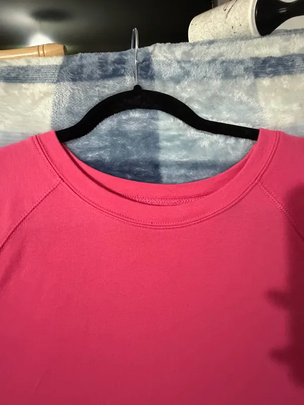 Color Alien Women's Pink Crewneck Sweatshirt and Jogger Lounge Set - Image 5