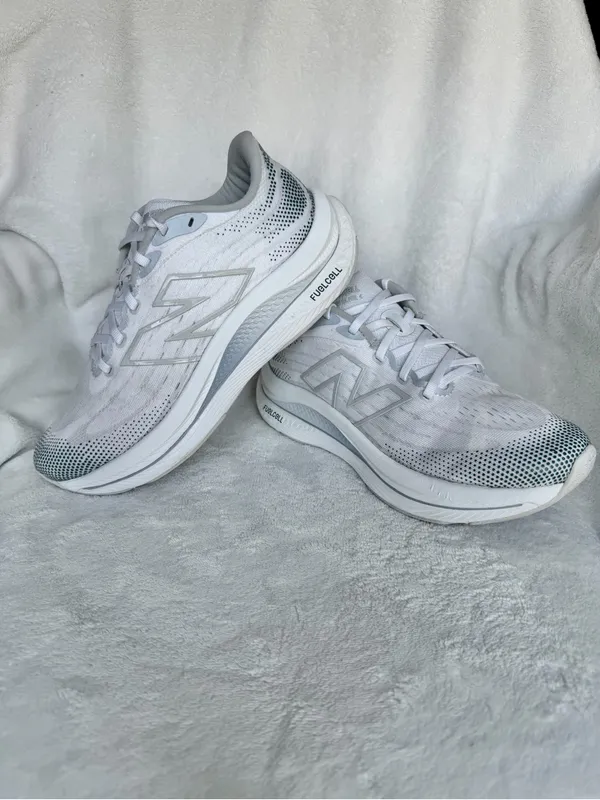 New Balance FuelCell Walker Elite White Grey Matter Women’s Size 9 B - Image 9