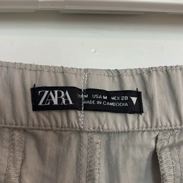 Zara  Light Gray/Tan Cargo Pants - Image 4