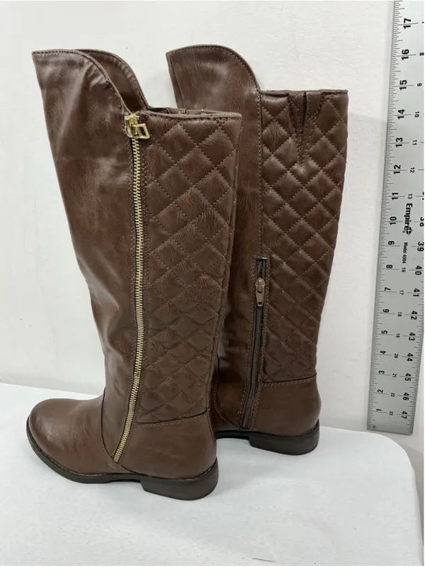 Womans Excellent Condition Quilted 1/4 Zip Riding Boots Size 6 Brown - Image 3