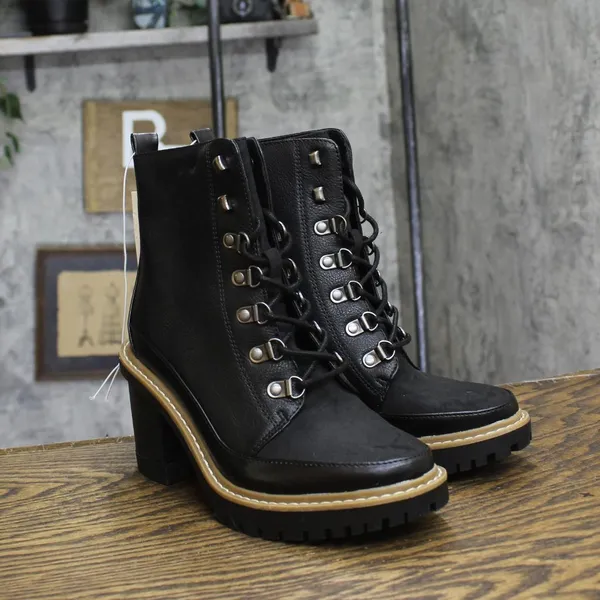 NWT A New Day Womens Tessa Winter Boots 88375335 Black 6.5M - Image 4