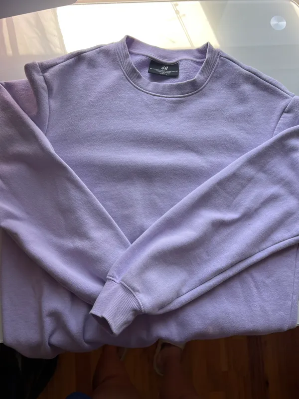 H&M light purple unisex relaxed fit crewneck - Image 5