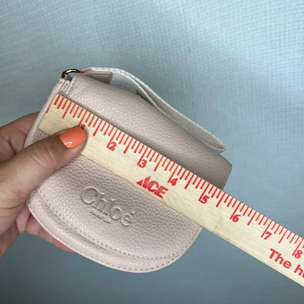Chloé Parfum Blush Pink Pebbled Vegan Leather Wristlet Pouch Saddle Bag Logo - Image 9