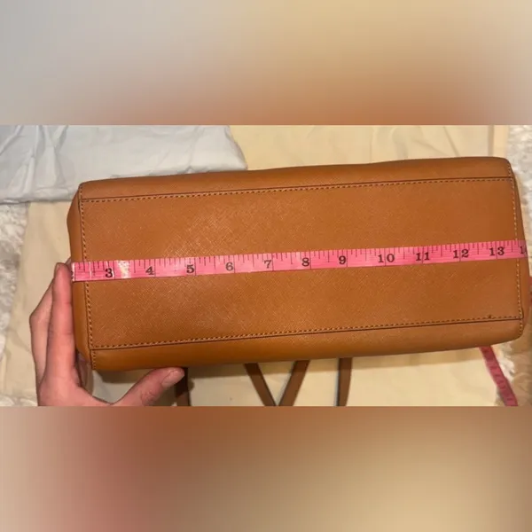 Tory Burch Cognac Leather Tote with Gold Logo - Image 8
