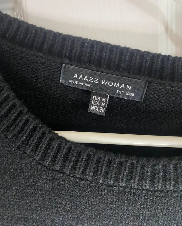 Panda Sweater Knit Size M - Image 3