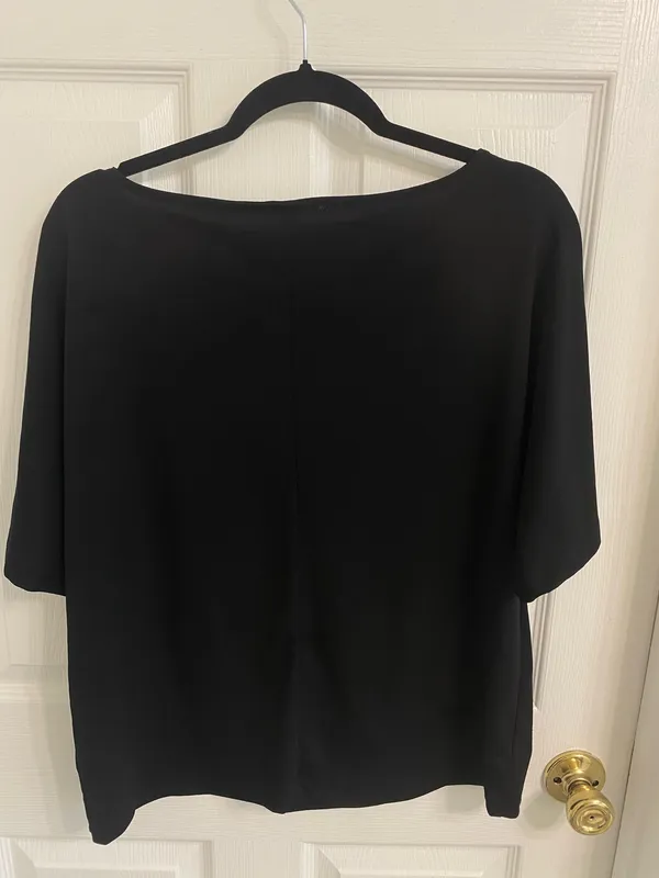 Women’s black top - Image 2