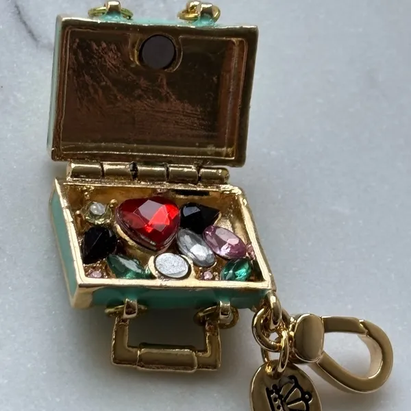 NWOT Juicy couture Gold and Turquoise World Traveller Charm - Image 5