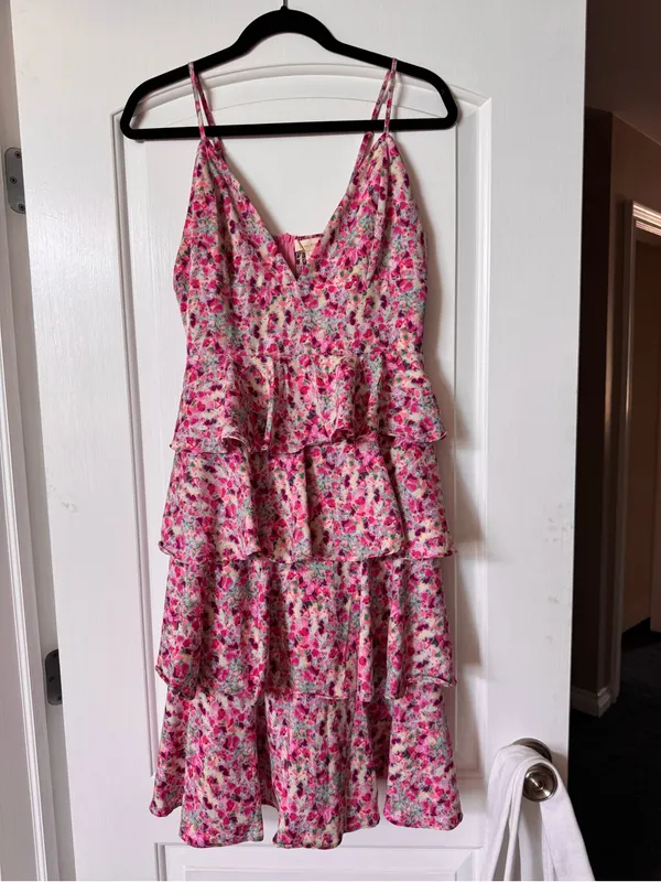 Floral Tiered Midi Dress in Pink - Image 2