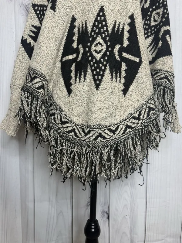 Earthbound Trading Poncho Sweater Fringe Aztec Black Tan Sz XL - Image 3