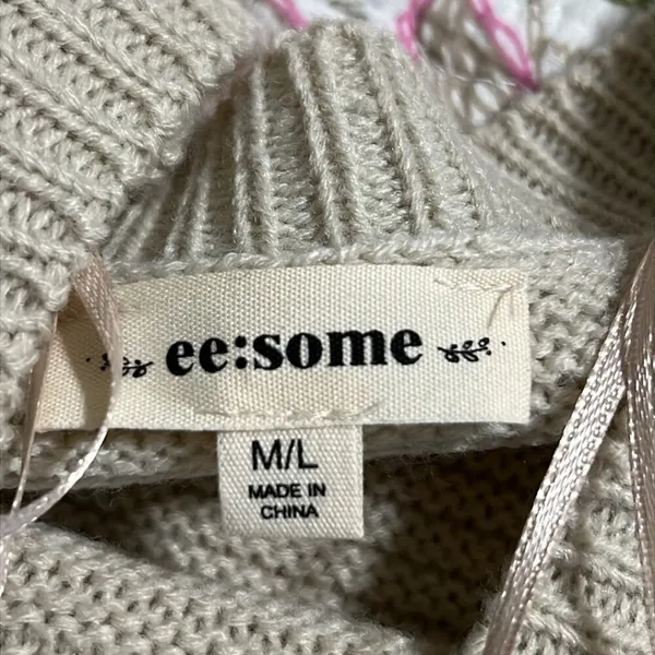 eesome women's size med/large drop shoulder striped pullover cream sweater - Image 7