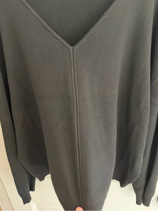 Daily Practice Black V-Neck Knit Sweater‎ Relaxed Drop Shoulder Women’s Large - Image 3