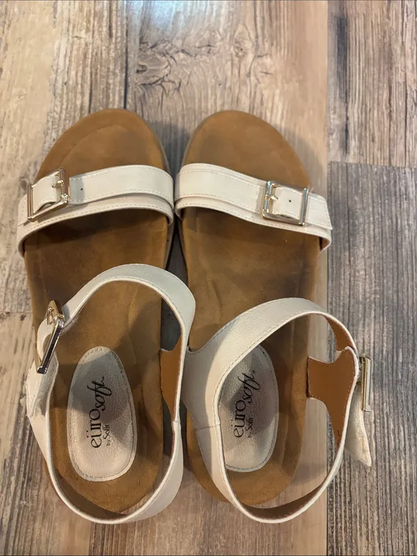 Eurosoft Gilana Cream Colored Sandals - Size 9M - Image 4