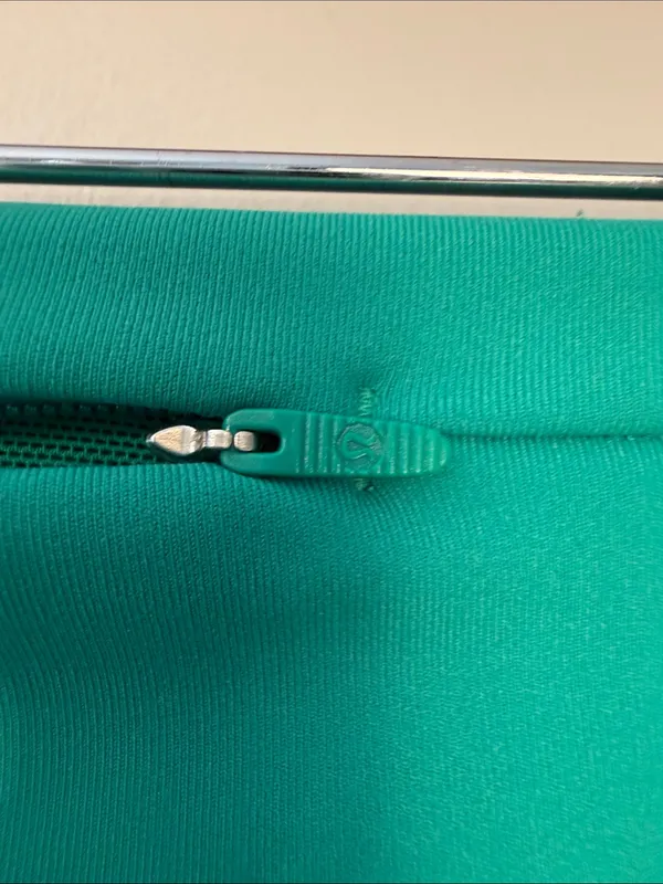 Lululemon athletic High-Waist Teal Active Leggings size 6 - Image 6