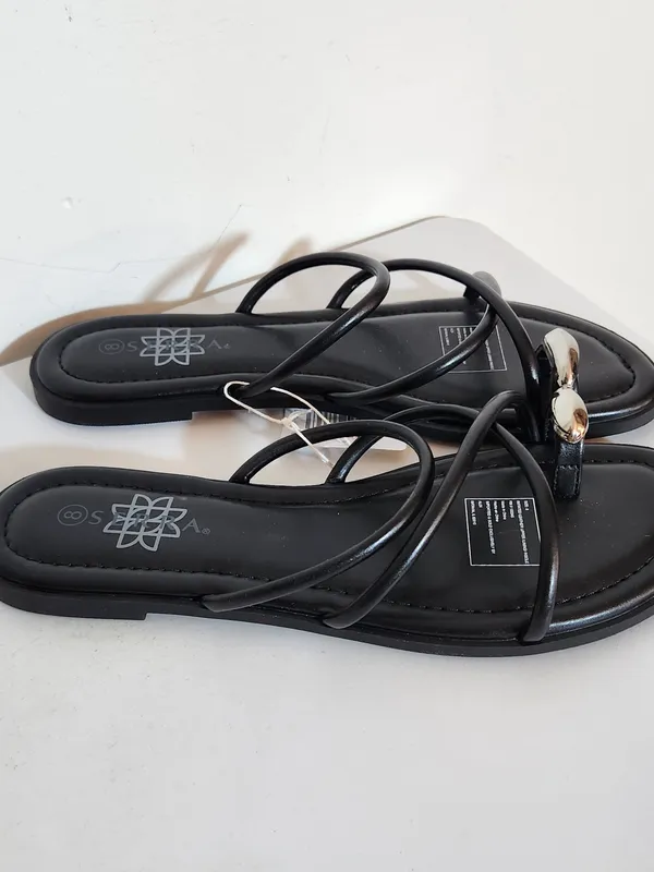 Serra Black Strappy Faux Leather Sandals Silver Tone Accent Size 8 NWT - Image 2
