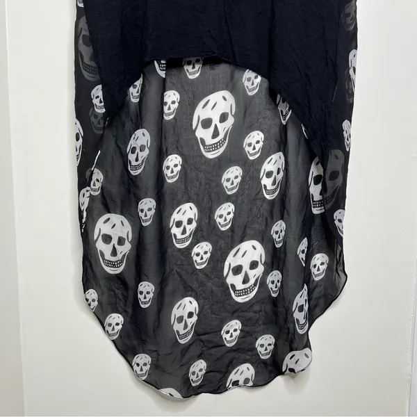 Tobi Skull Print Hi Low Long Duster Top Size Medium Thin Fabric Black White Goth - Image 4