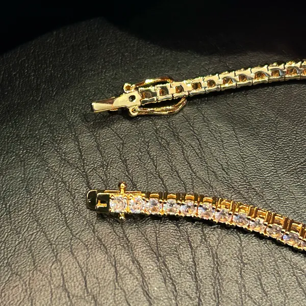 Moissanite Tennis Bracelet VVS1 3mm 7 Inches Gold Brand New - Image 5