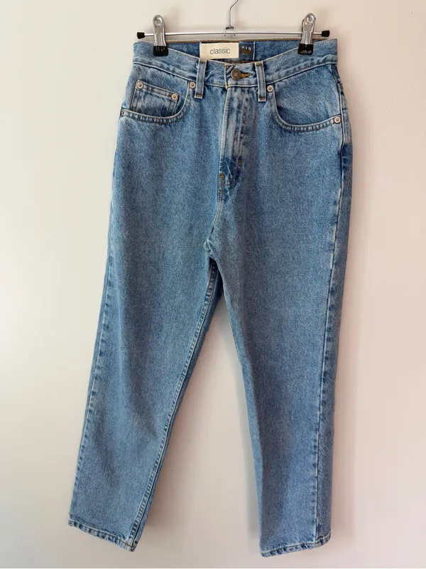 Vintage Gap Classic Fit Jeans 100% Cotton 4 Long Inseam - Image 2