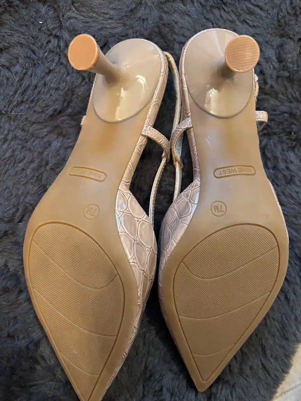 Nine West Kitten Heels Pointed - Image 2