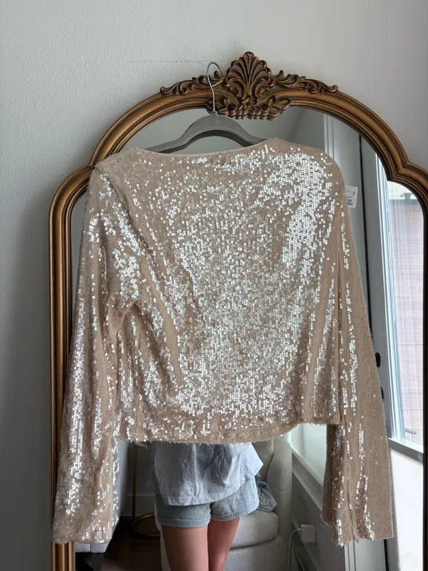 Wild Fable sequin top - Image 4