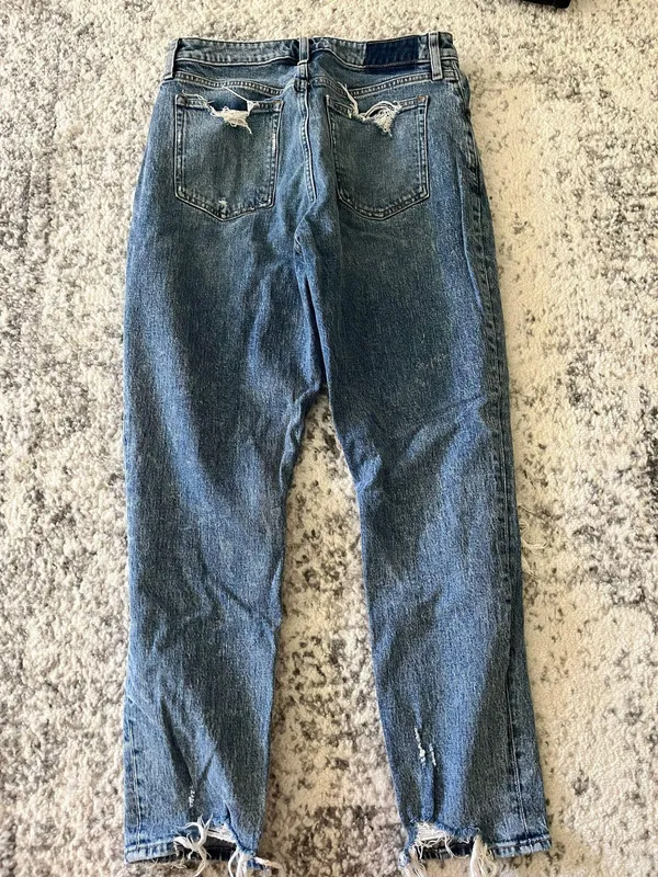 Abercrombie Curve Love High Rise Mom Jean - Image 4